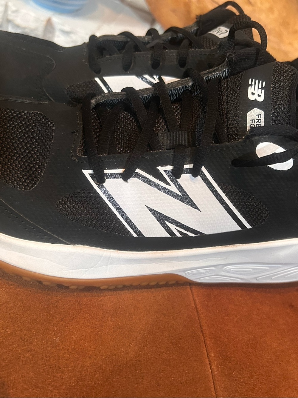 New Balance Men's Black Athletic Sneakers fresh foam 3000v7 size 10